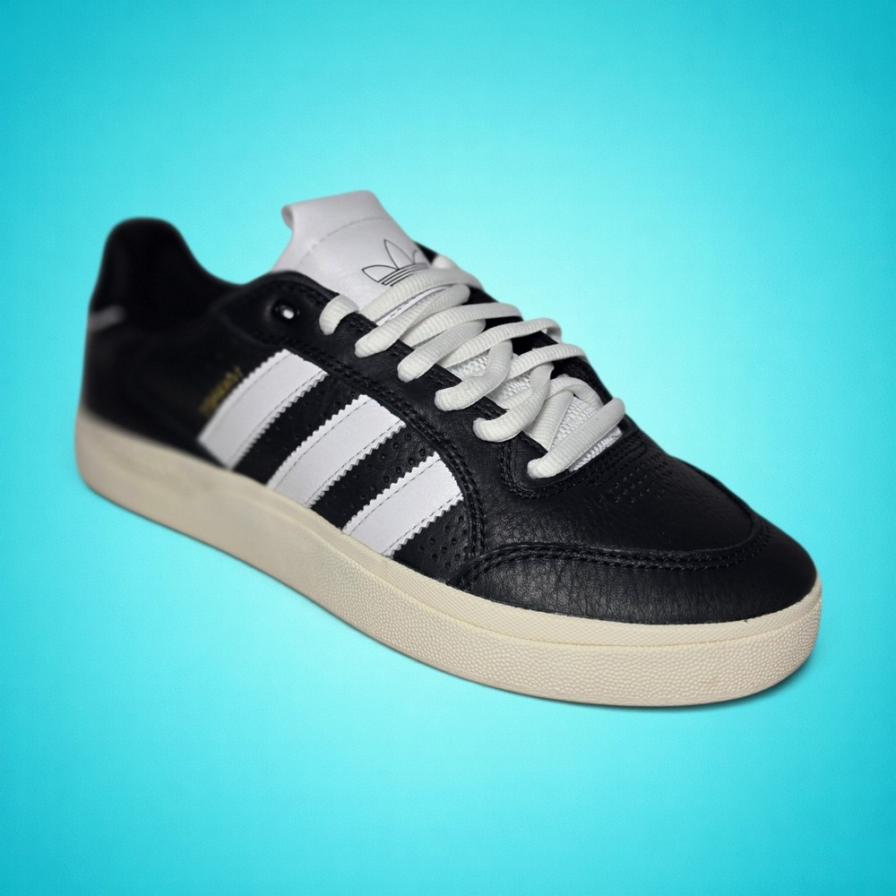 Adidas Tyshawn Low Mens Skate Shoes Black White Leather GW4891 Size 7.5